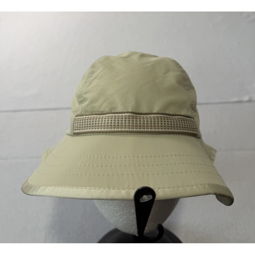 Sun Day Afternoons Hat Kids Size Small Sun Play Hat With Strap UPF 50 + NEW